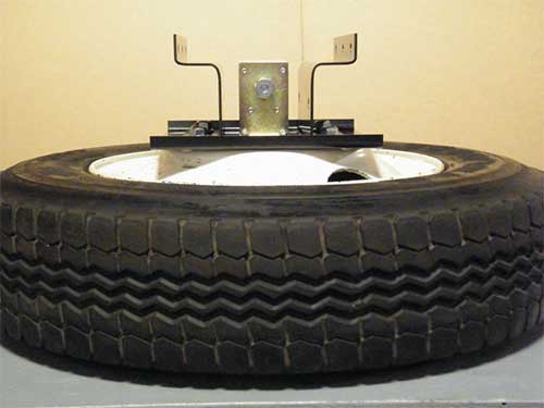 Spare-Wheel-Stowage-System-tire
